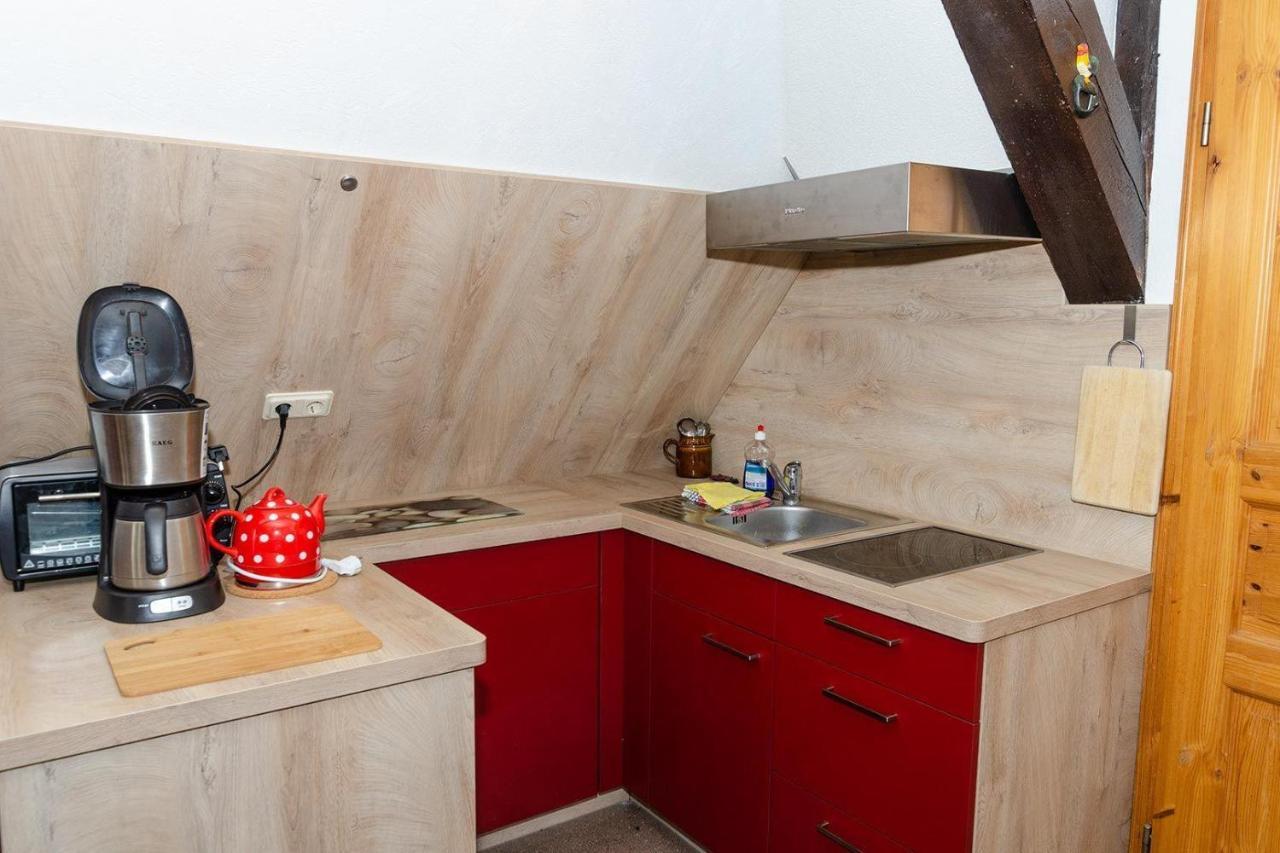 3-R-Ferienwohnung-Fuer-3-Personen-In-Schaprode-Auf-Ruegen-Zi4 Luaran gambar