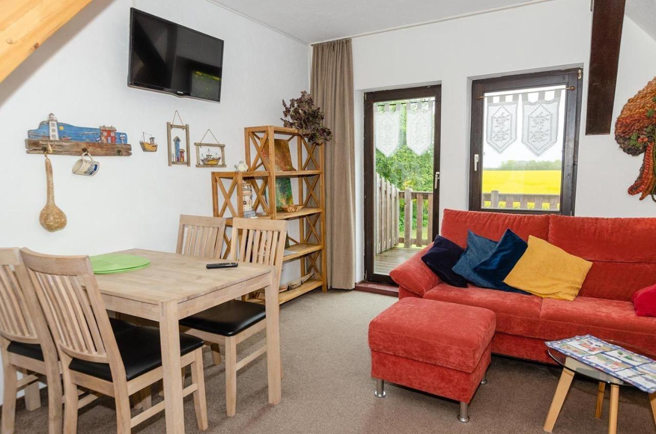 3-R-Ferienwohnung-Fuer-3-Personen-In-Schaprode-Auf-Ruegen-Zi4 Luaran gambar